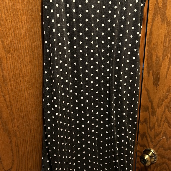 size medium women’s dress - Picture 3 of 4